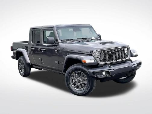 Granite Crystal Clearcoat Metallic 2026 Jeep Gladiator Sport