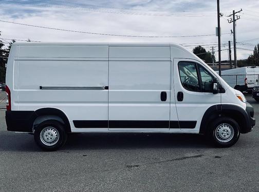 Bright White Clearcoat 2027 RAM ProMaster 2500 HIGH ROOF