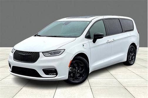 2023 Chrysler Pacifica Hybrid Limited