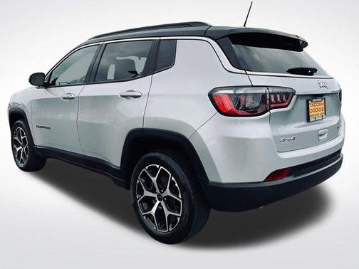 Silver Zynith 2025 Jeep Compass Limited