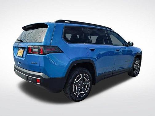 Hydro Blue Pearlcoat 2026 Jeep Cherokee LAREDO/LIMITED