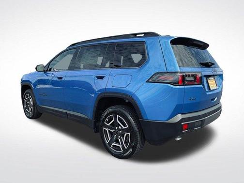 Hydro Blue Pearlcoat 2026 Jeep Cherokee LAREDO/LIMITED