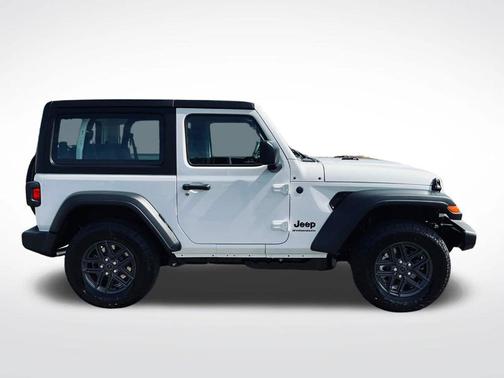 Bright White Clearcoat 2027 Jeep Wrangler Sport