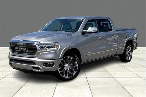2022 RAM 1500 Limited Crew Cab 4x4 64' Box