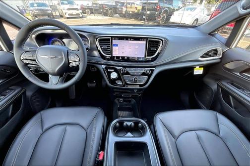Bright White Clearcoat 2026 Chrysler Pacifica Select