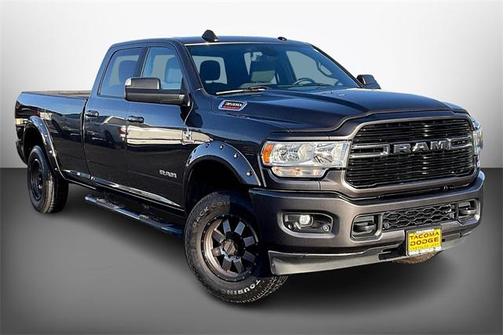 2020 RAM 3500 Big Horn Crew Cab 4x4 8 Box