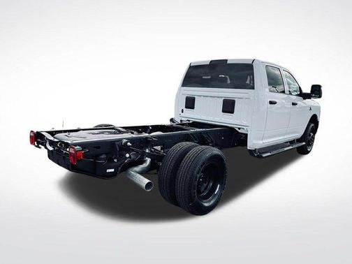 Bright White Clearcoat 2027 RAM 3500 Tradesman