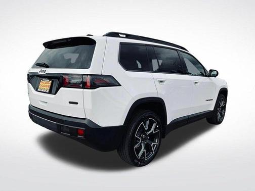 Bright White Clearcoat 2026 Jeep Cherokee Overland