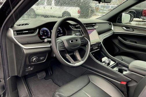 Diamond Black 2025 Jeep Grand Cherokee Limited