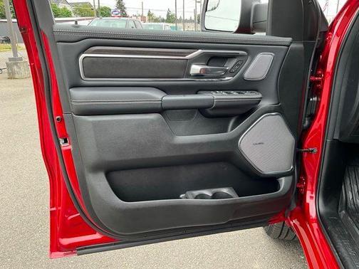 Molten Red Pearlcoat 2026 RAM 1500 Laramie
