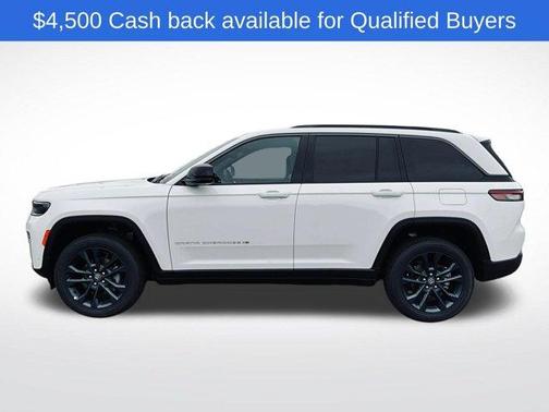 Bright White Clearcoat 2026 Jeep Grand Cherokee Sport