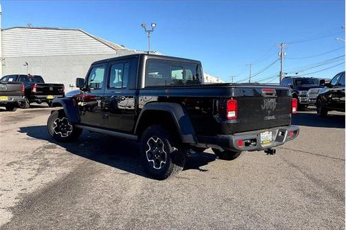 2024 Jeep Gladiator Sport
