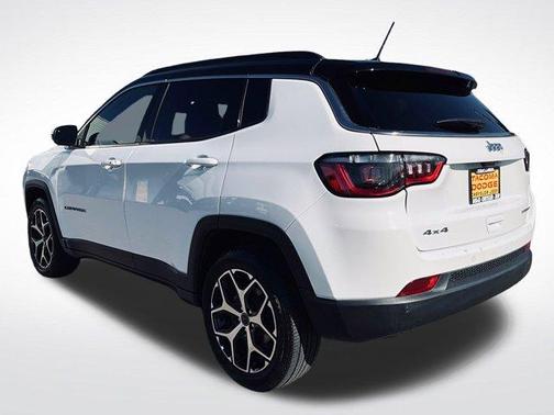 Bright White Clearcoat 2025 Jeep Compass Limited