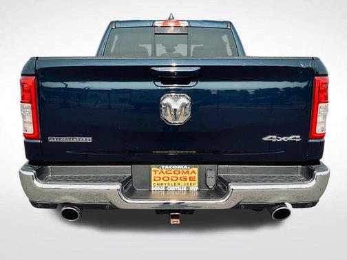 Patriot Blue Pearlcoat 2021 RAM 1500 Big Horn