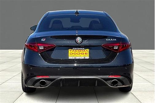 2022 Alfa Romeo Giulia Veloce