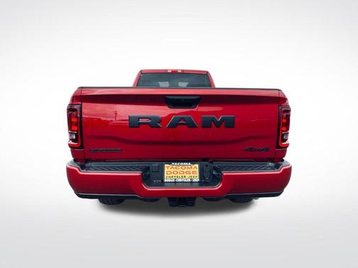 Molten Red Pearlcoat 2026 RAM 2500 Big Horn