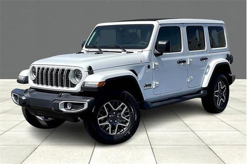 2025 Jeep Wrangler 4-Door Sahara 4x4