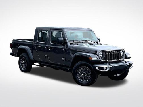 Granite Crystal Clearcoat Metallic 2026 Jeep Gladiator Sport