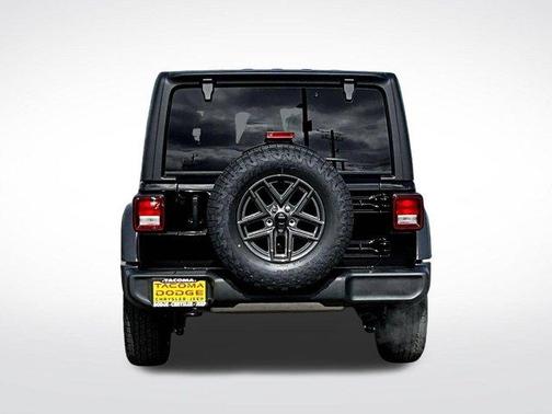 Black Clearcoat 2026 Jeep Wrangler Sport