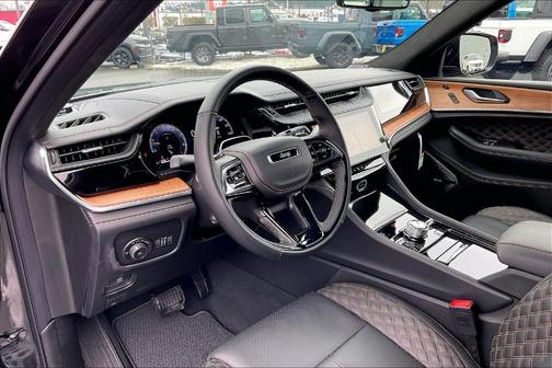 Diamond Black 2026 Jeep Grand Cherokee Summit