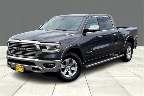 2020 RAM 1500 Laramie Crew Cab 4x4 64' Box