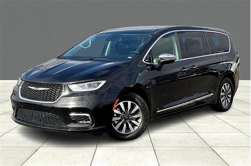 2023 Chrysler Pacifica Hybrid Limited