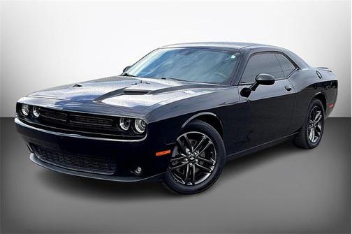 2019 Dodge Challenger SXT AWD
