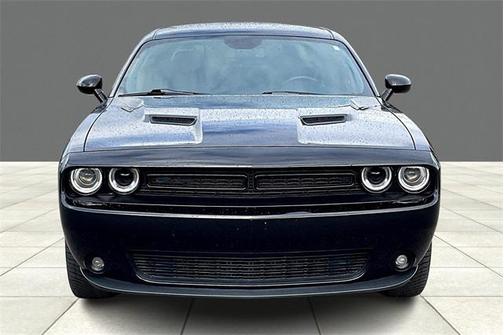 2019 Dodge Challenger SXT AWD