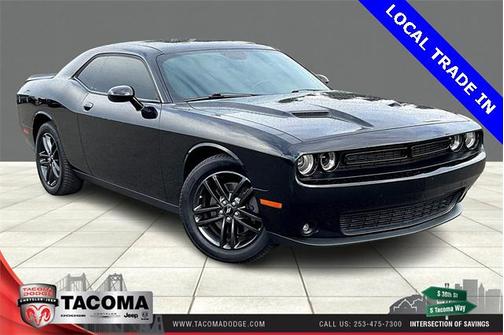 2019 Dodge Challenger SXT AWD