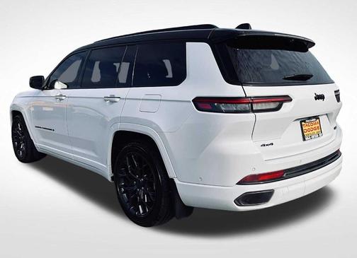Bright White Clearcoat 2024 Jeep Grand Cherokee L Summit