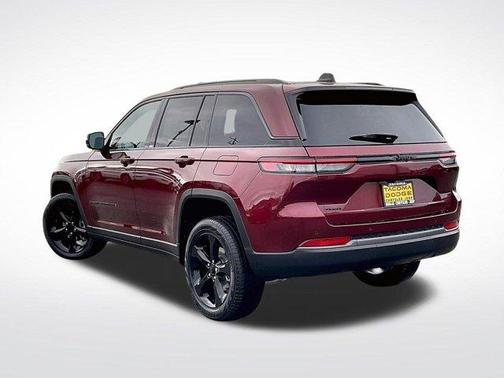 Velvet Red Pearlcoat 2026 Jeep Grand Cherokee Limited