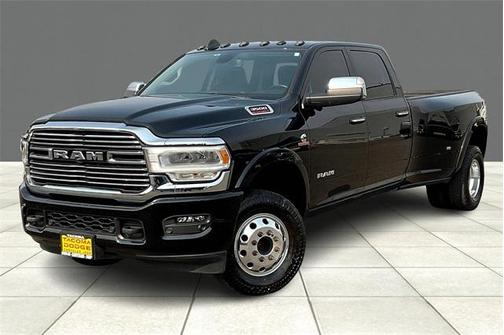 2021 RAM 3500 Laramie Crew Cab 4x4 8 Box