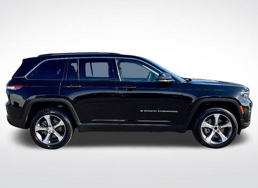 Diamond Black 2022 Jeep Grand Cherokee 4xe Base