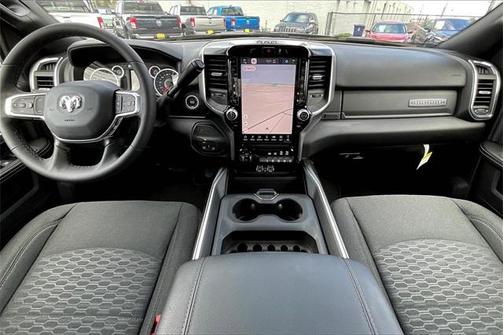 2025 RAM 3500 Big Horn Crew Cab 4x4 6'4' Box