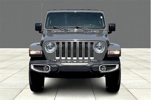 2022 Jeep Gladiator Overland