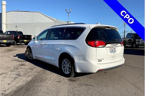 2020 Chrysler Pacifica Touring L