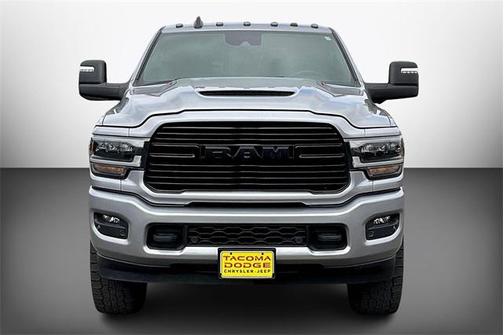 2023 RAM 3500 Laramie Crew Cab 4x4 8 Box