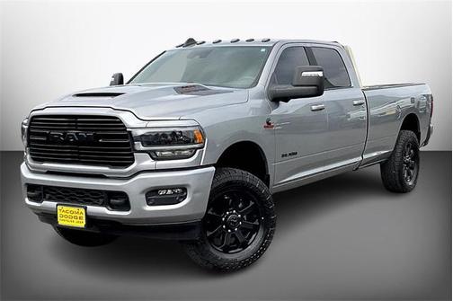 2023 RAM 3500 Laramie Crew Cab 4x4 8 Box