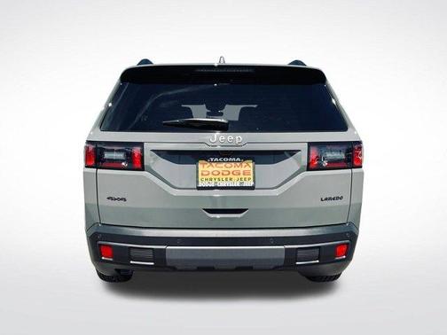 Sting Gray Clearcoat 2026 Jeep Cherokee LAREDO/LIMITED