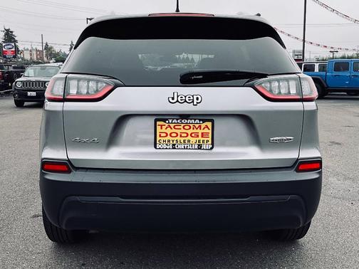 Billet Silver Metallic Clearcoat 2019 Jeep Cherokee Latitude Plus