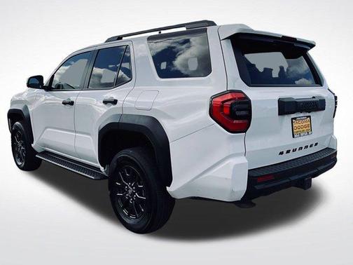 Ice 2025 Toyota 4Runner SR5