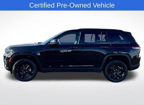 Diamond Black 2023 Jeep Grand Cherokee Altitude