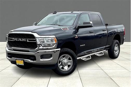 2020 RAM 2500 Tradesman Crew Cab 4X4 64' Box