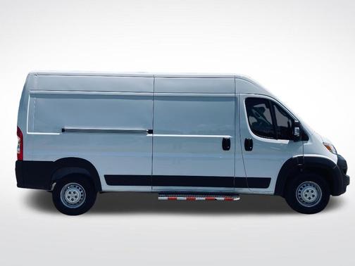 Bright White Clearcoat 2025 RAM ProMaster 2500 High Roof