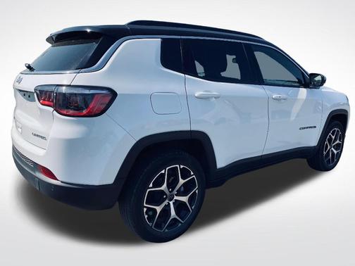 Bright White Clearcoat 2025 Jeep Compass Limited