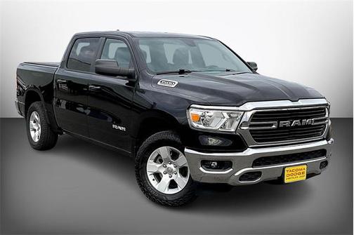 2021 RAM 1500 Big Horn Crew Cab 4x4 57' Box
