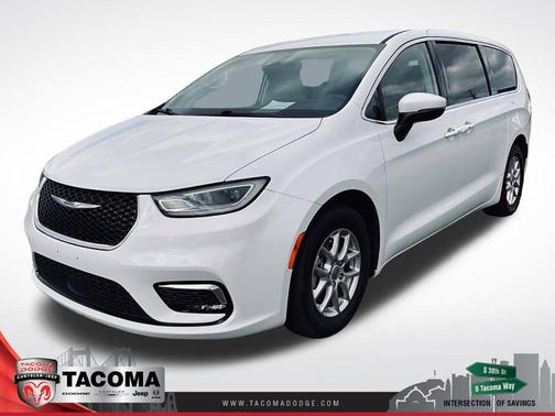 Bright White Clearcoat 2023 Chrysler Pacifica Touring-L