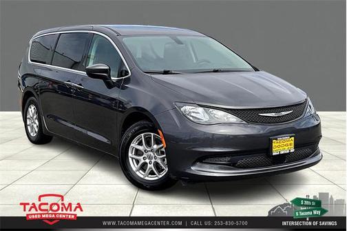 2022 Chrysler Voyager LX
