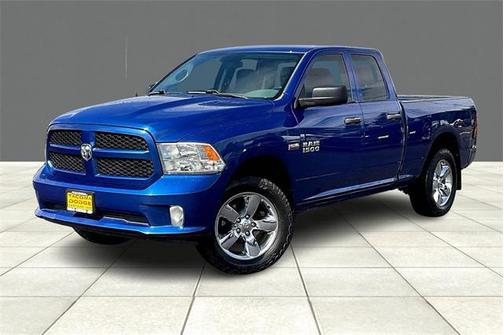 2017 RAM 1500 Express Quad Cab 4x4 64' Box
