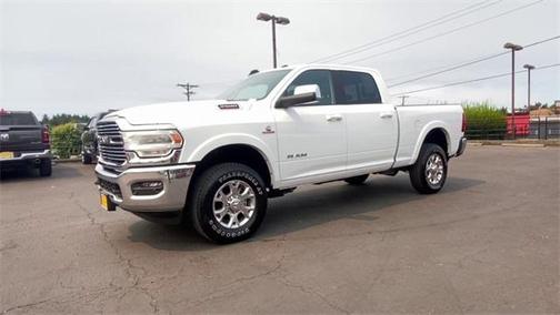 Photo 5 of 23 of 2020 RAM 2500 Laramie